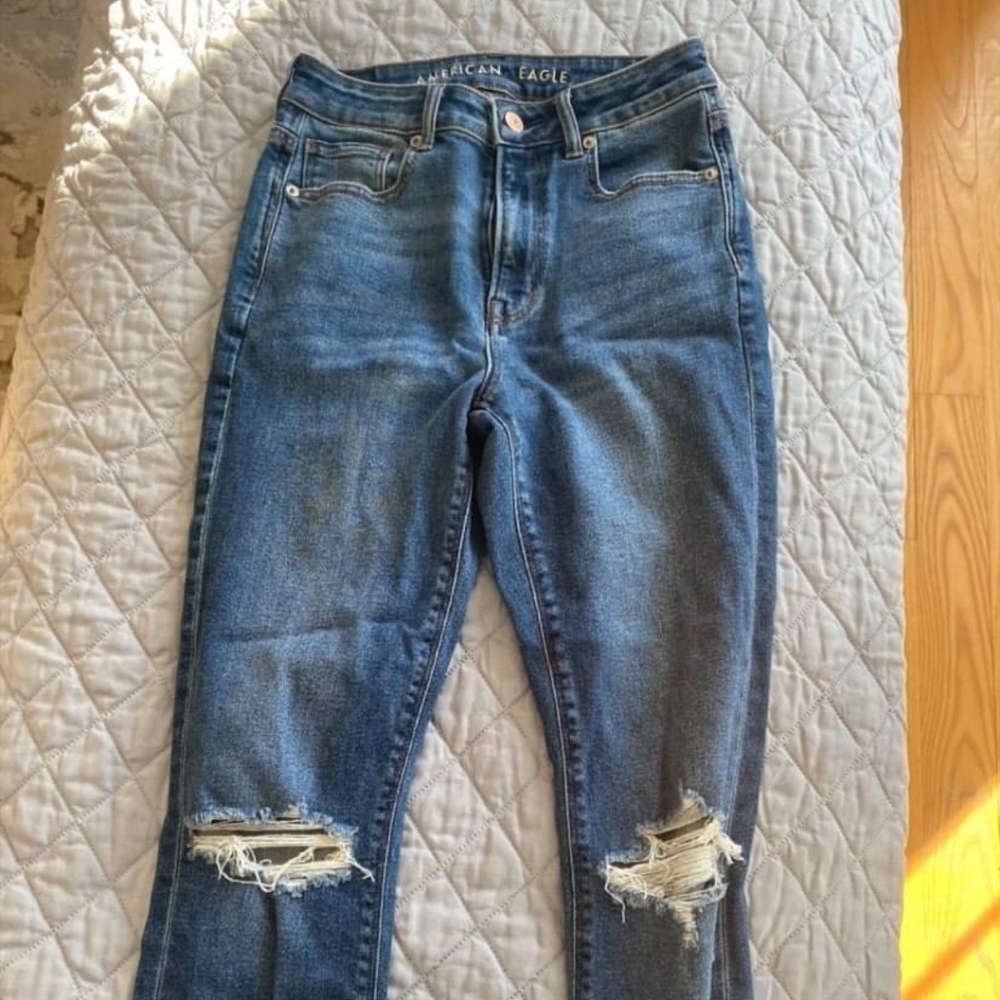 Size 00 American Eagle Mom Jean Stretch